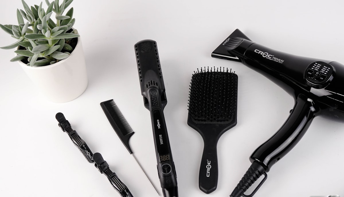 The Scalp Ecosystem: Cultivating Healthy Follicles with Minimalist Botanicals